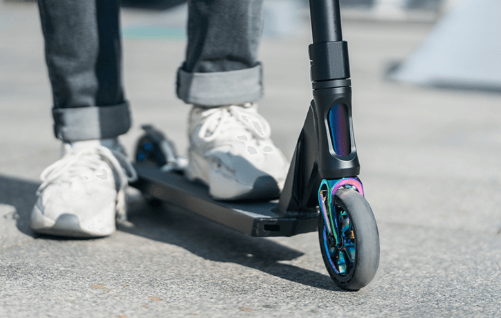 Jongle — いつでもどこでも出発できます。Jongleは単なるスクーターではありません。デザイン、環境、そして日常の融合です。まもなく、これをバスや地下鉄に持ち込んで、まったく新しい都市移動体験を開始できます。